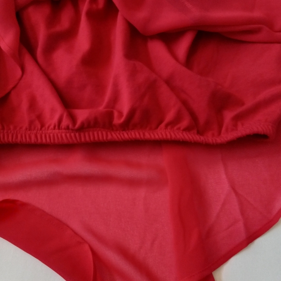 Express Red Flowy Crop Top Blouse. Juniors Small. - Picture 6 of 11